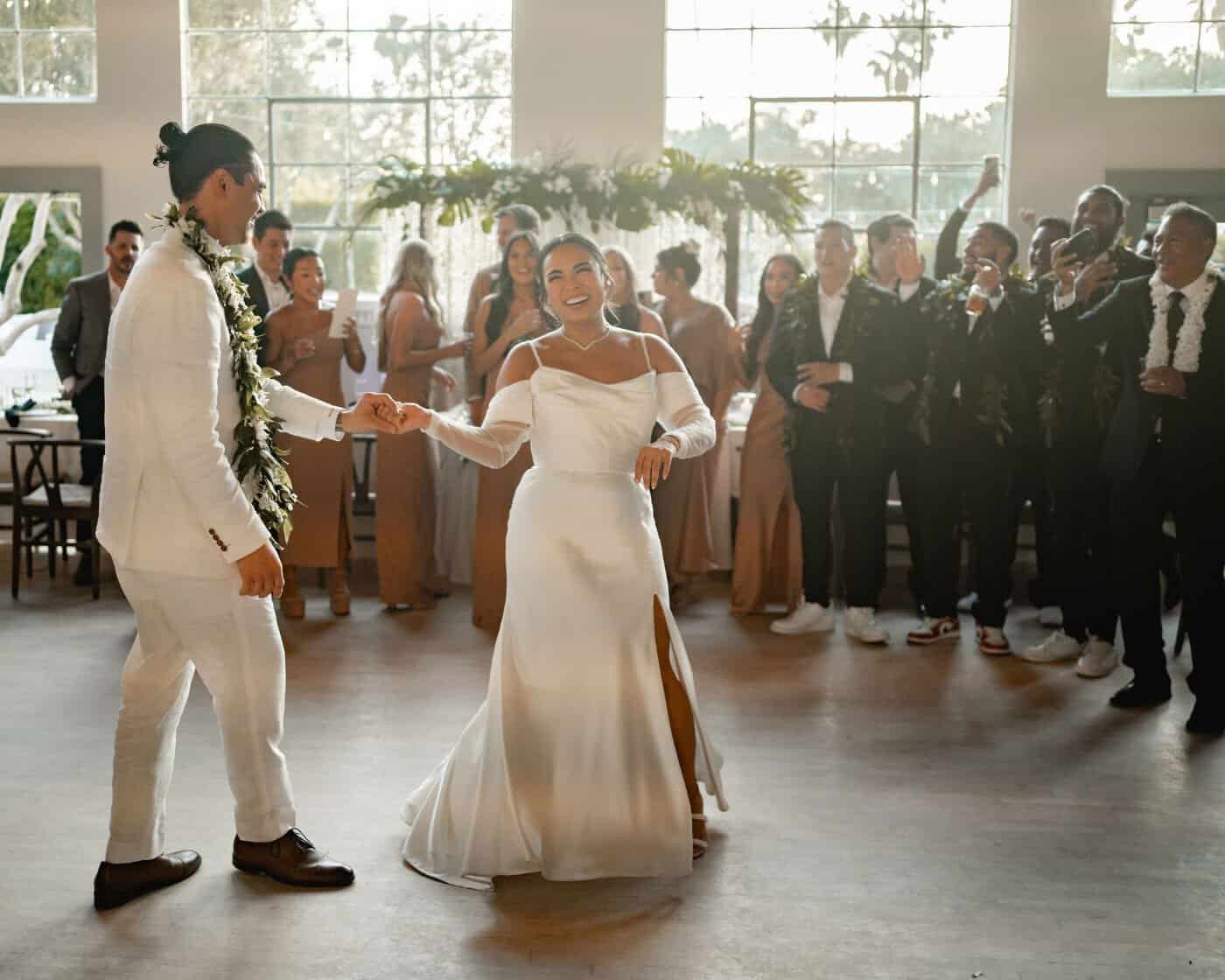 Couple's first dance in the Grand Central hall at Grand Gimeno